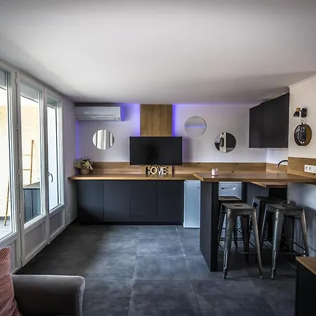 Cap D'agde Suit'appart T1 Pinede 26 M2 Balcon 10 M2 אגדה